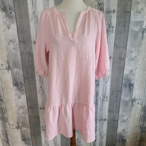 Pink puff sleeve xxl dress The Nines by HATCH Blush Jacquard Maternity Dress - Picture 2 of 10